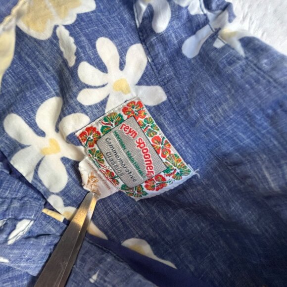 Reyn Spooner Mens XL Blue Yellow Floral Leaf Commerative Classic Hawaiian Shirt - Picture 3 of 11